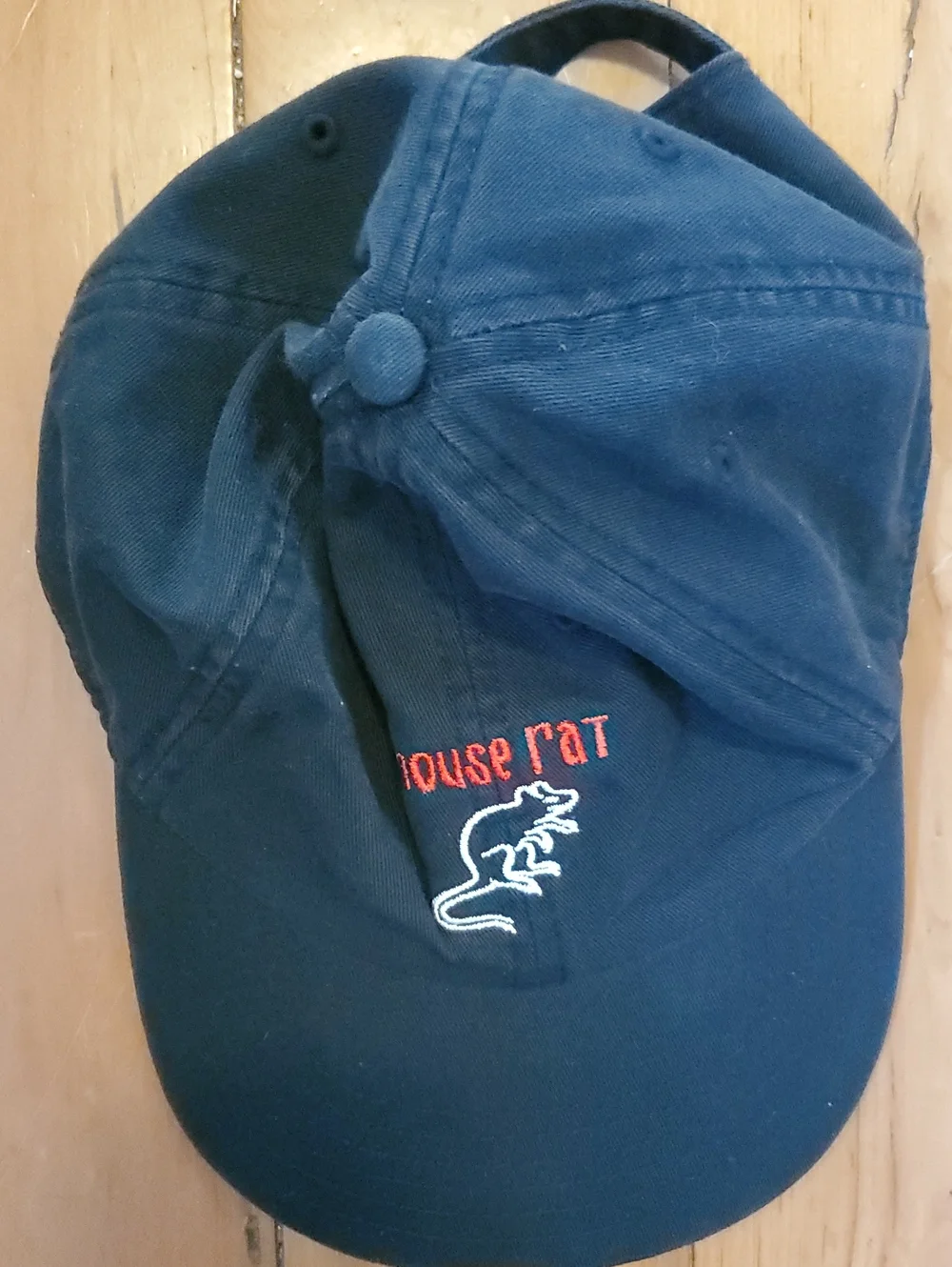 Black 'mouse rat' Embroidered Baseball Cap Parks And Recreation - Picture 6 of 6